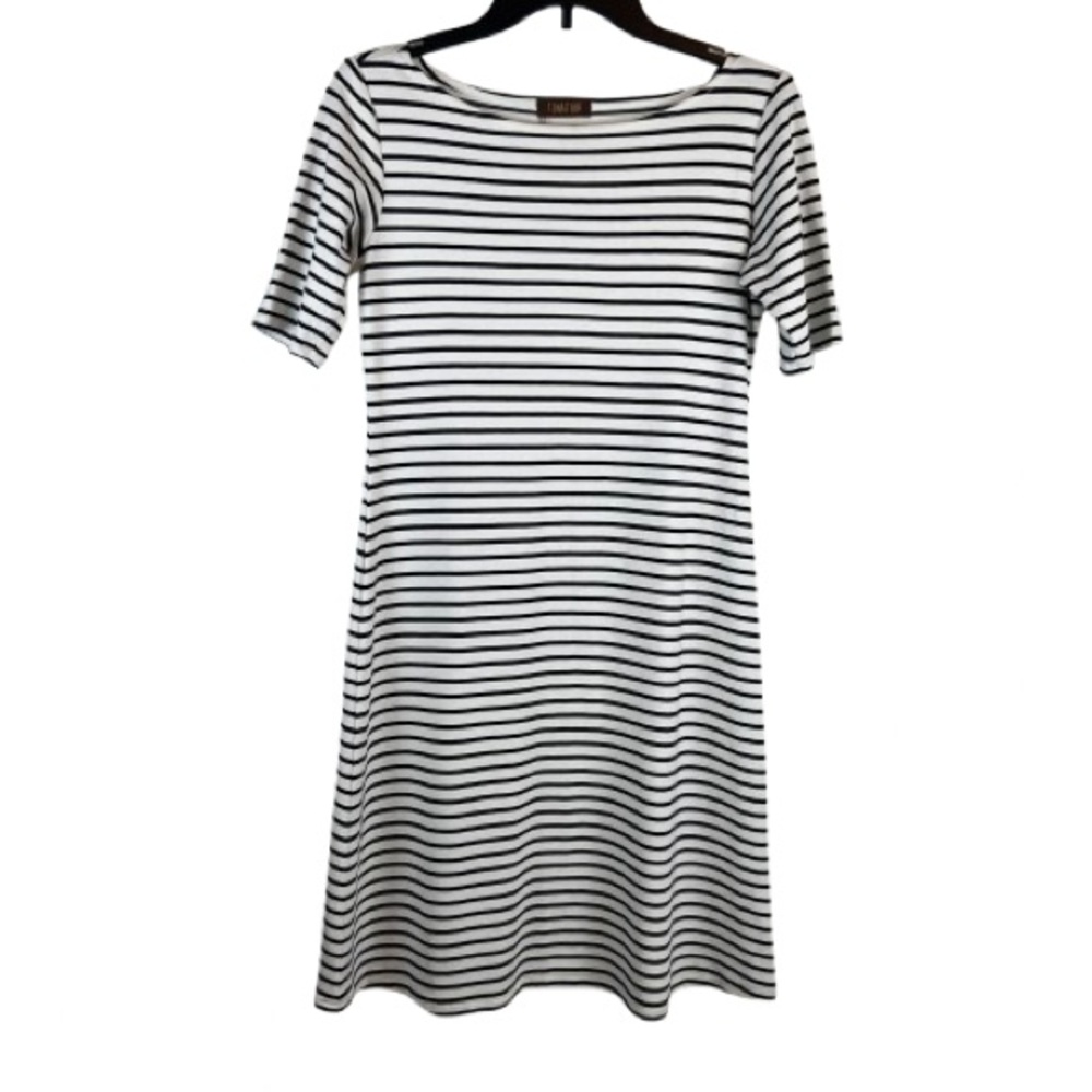 Tonatiuh Striped Knit T-Shirt Black & White Dress Women’s Size M Casual Stretch